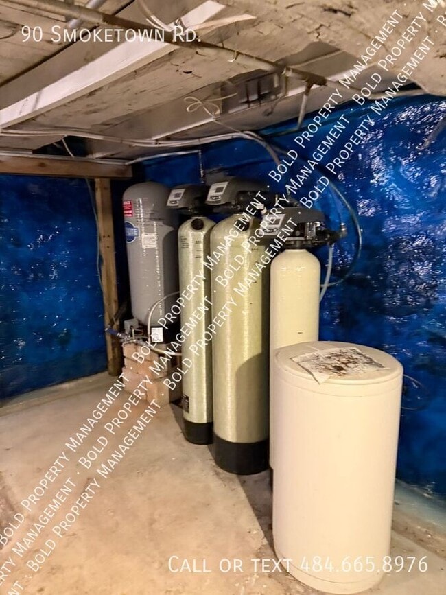 Building Photo - 90 Smoketown Rd