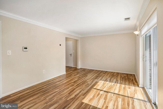 Building Photo - 416 S Veitch St