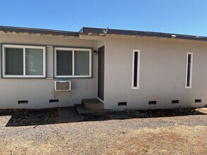 Building Photo - 5519 Paloma Ave
