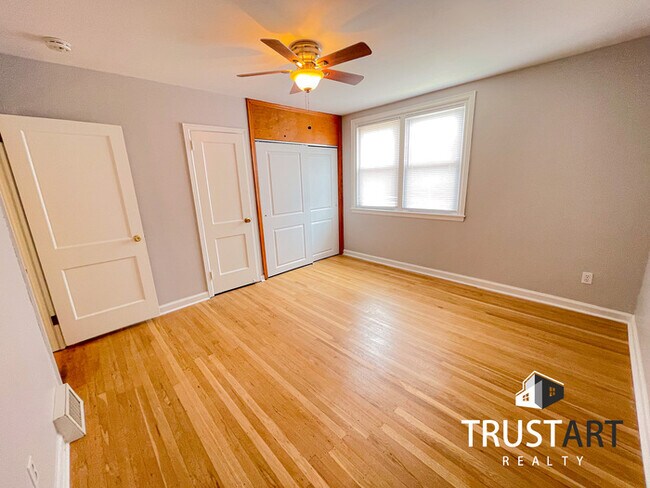 Building Photo - 3 bedroom house in Tacony
