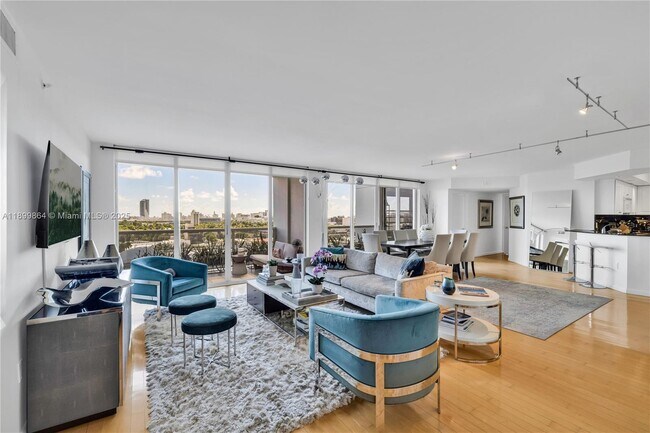 Building Photo - 1900 Sunset Harbour Dr