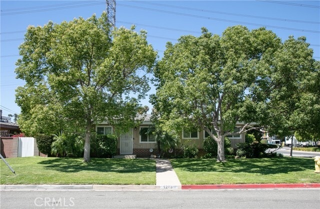 Building Photo - 1203 Laster Ave