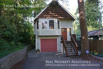 Building Photo - 19040 Lago Pl NE