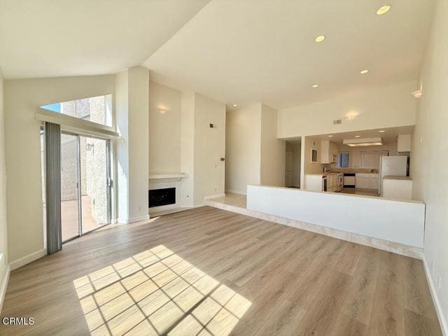 Building Photo - 574 Island View Cir