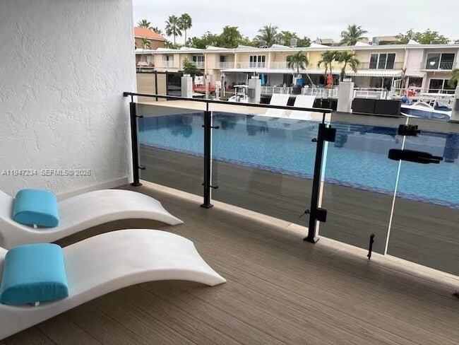 Building Photo - 3822 NE 171 St