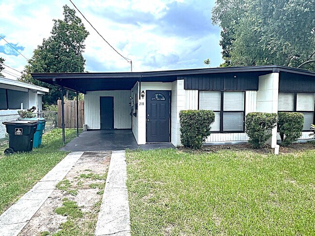 Building Photo - 218 N Lakeland Ave