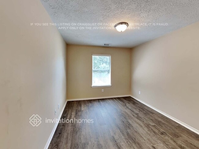 Building Photo - 308 Glade Bridge Ln