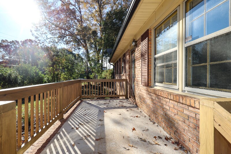 Building Photo - 937 Green Cir Dr