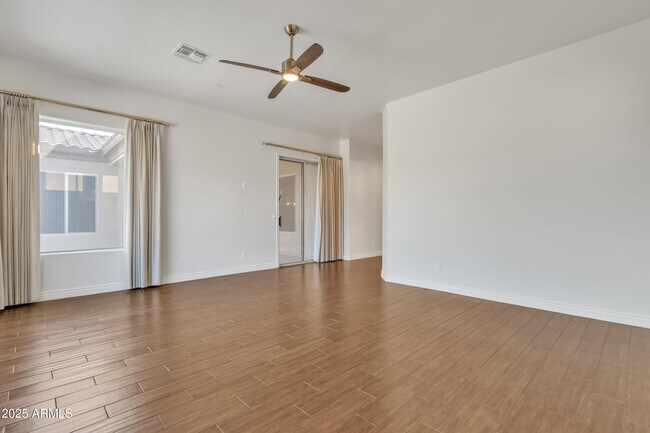 Building Photo - 16335 N 108th Pl