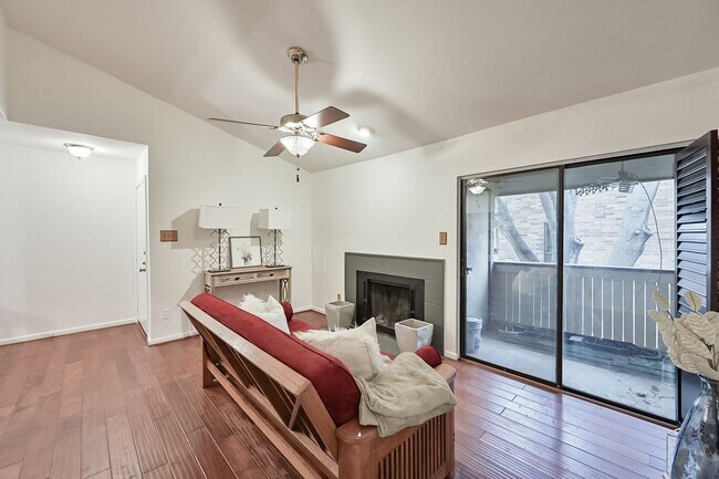 Building Photo - North Arlington Condo - 5 minutes to AT&T Stadium and Globe Life Field!