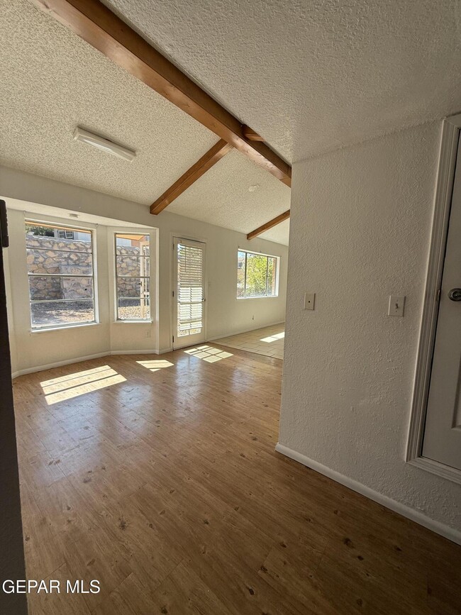 Building Photo - 1670 Jones Ln