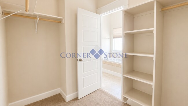 Building Photo - Immaculate Home in Pristine Meadows!