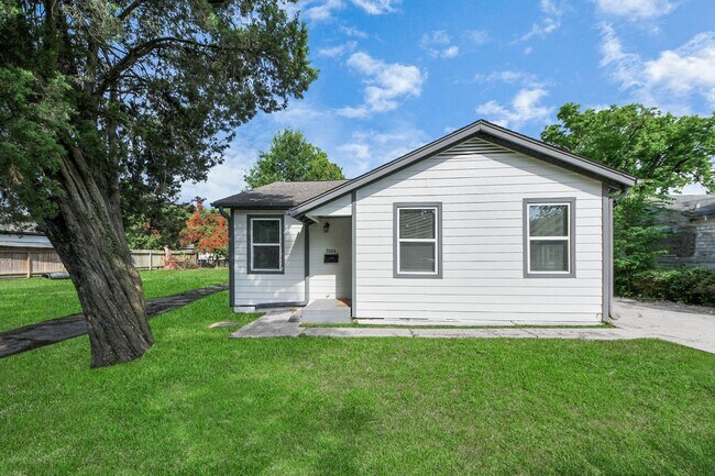 Building Photo - 7004 Conley St