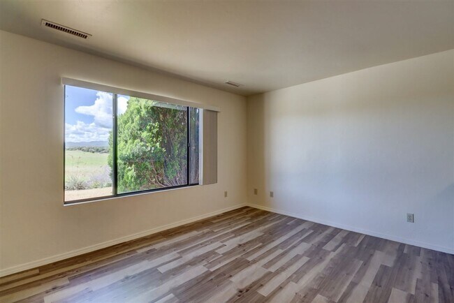 Building Photo - 7100 Roundup Dr