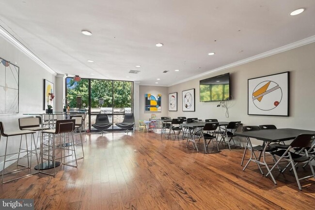 Building Photo - 60 S Van Dorn St