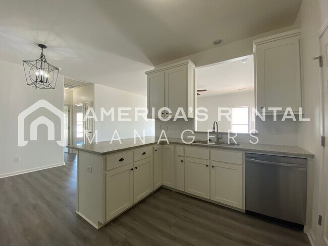 Building Photo - Home for Rent in Montgomery!!! DEPOSIT PENDING!