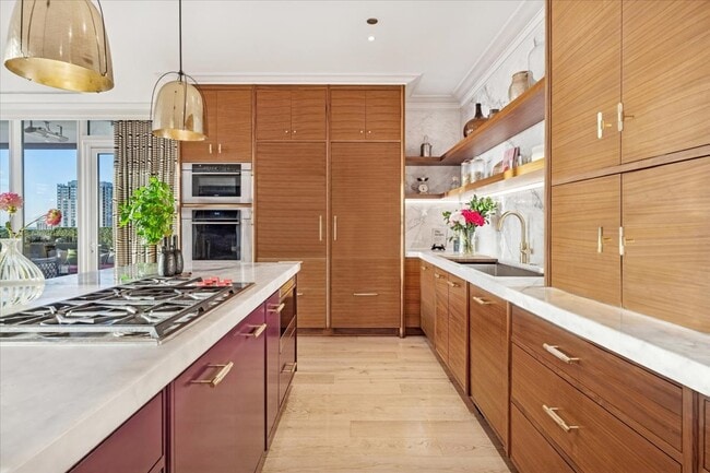 Building Photo - 9 W Walton St