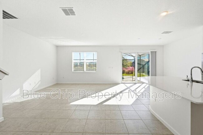 Building Photo - 211 Ballo Dr