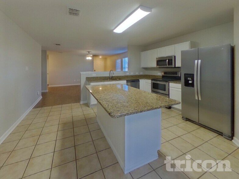 Building Photo - 12501 Shine Ave