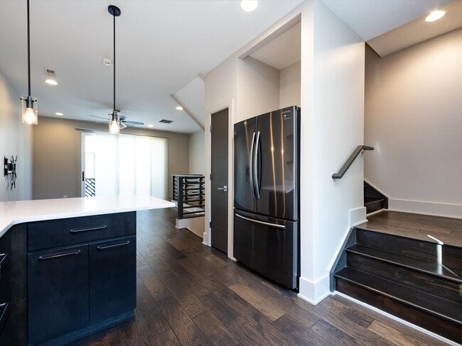 Building Photo - 237 Domain Way