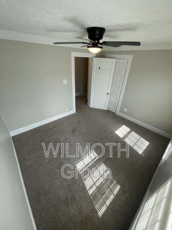 Building Photo - 324 N Linwood Ave