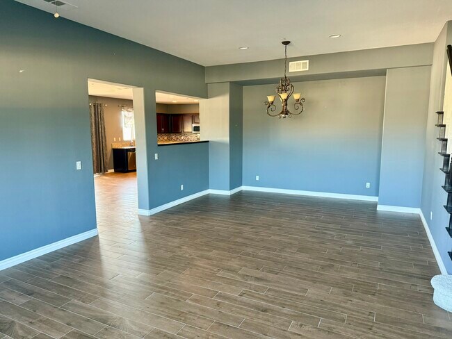 Building Photo - 28610 Sugarite Canyon Dr