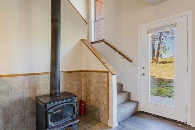 Building Photo - 21 W Golf Pl