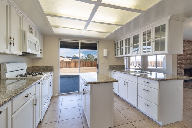 Building Photo - 11515 Chimayo Rd