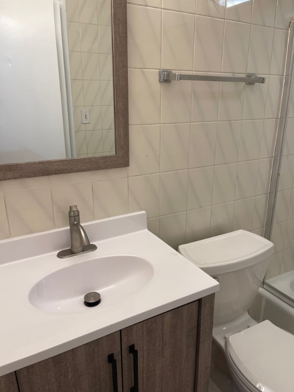 Building Photo - 7238 Kennedy Ave