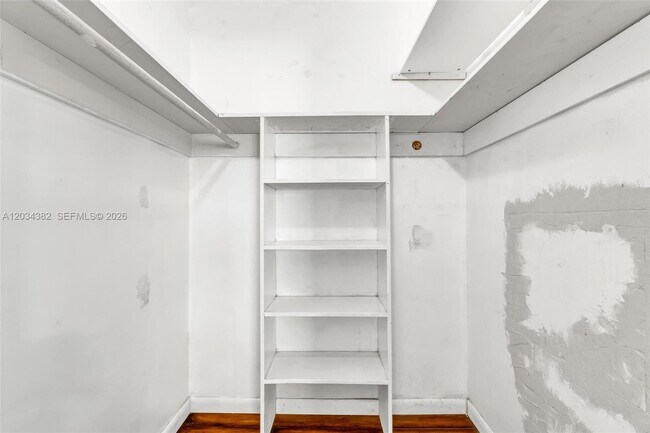 Building Photo - 7521 Johnson St