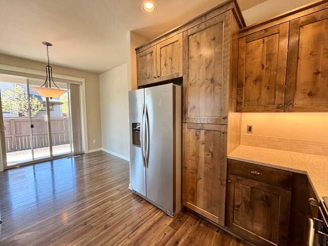 Building Photo - 2965 Yew Park Ln