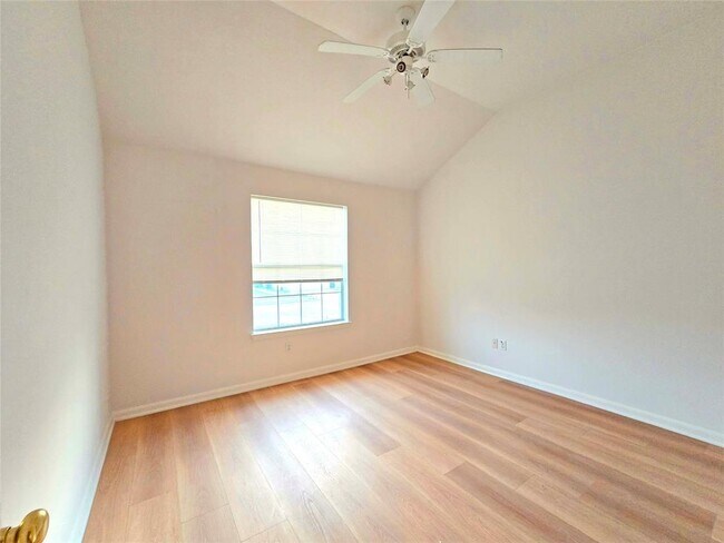 Building Photo - 1508 Cosmos Way