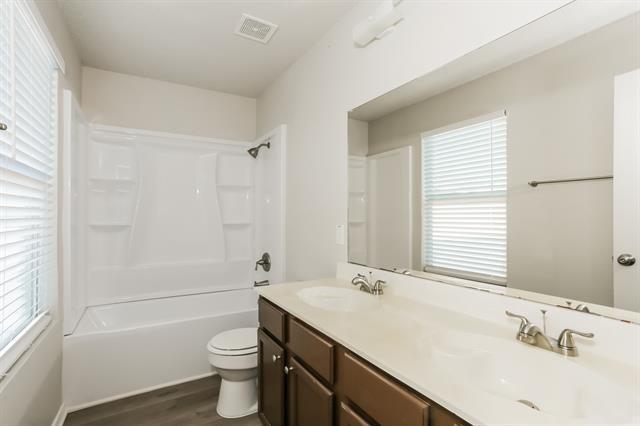 Building Photo - 5373 Royal Birkdale Dr