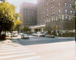 Building Photo - Walnut Park Plaza