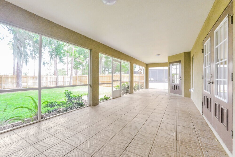 Building Photo - 11546 Lake Dr