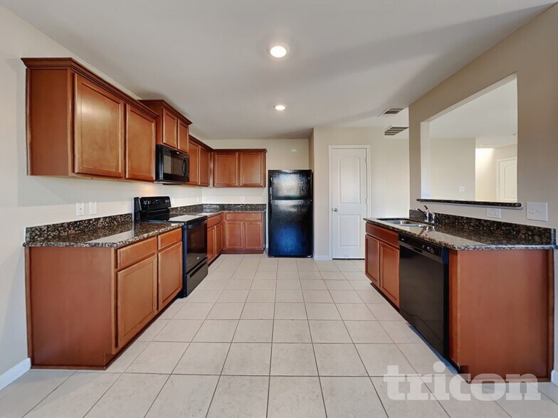 Building Photo - 729 Totem Trail Dr