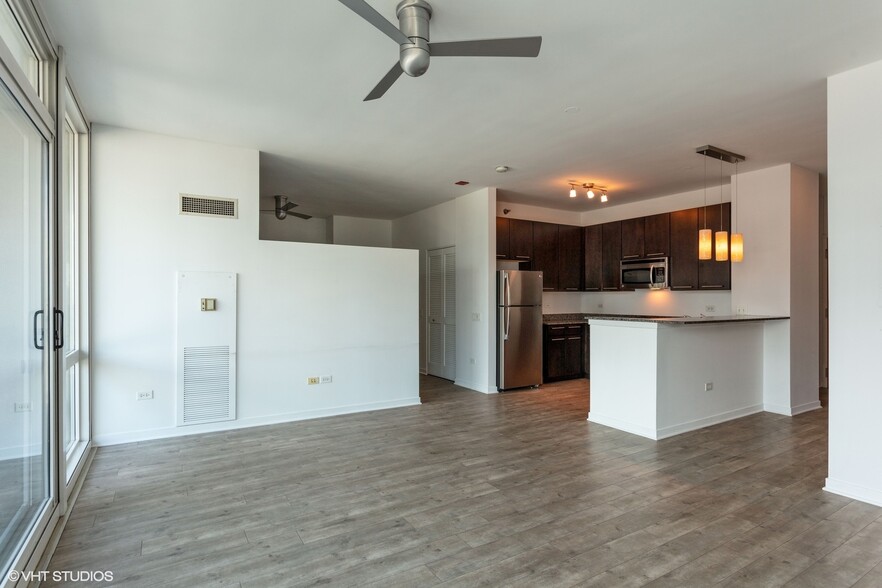 Building Photo - 757 N Orleans St