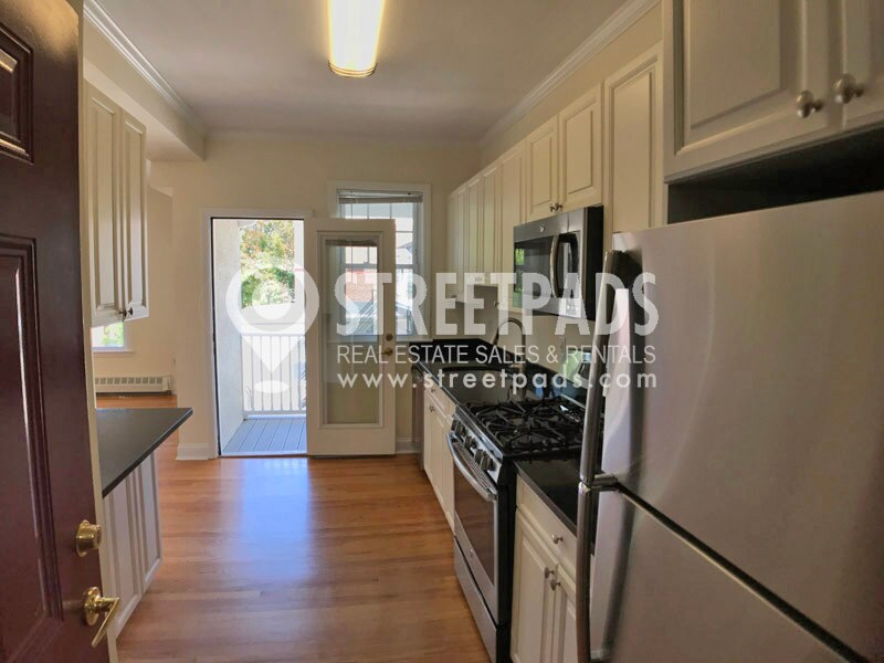 Building Photo - 65 Langdon St