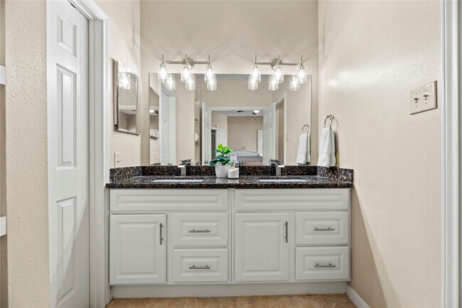 Building Photo - 14434 Old Tybee Rd