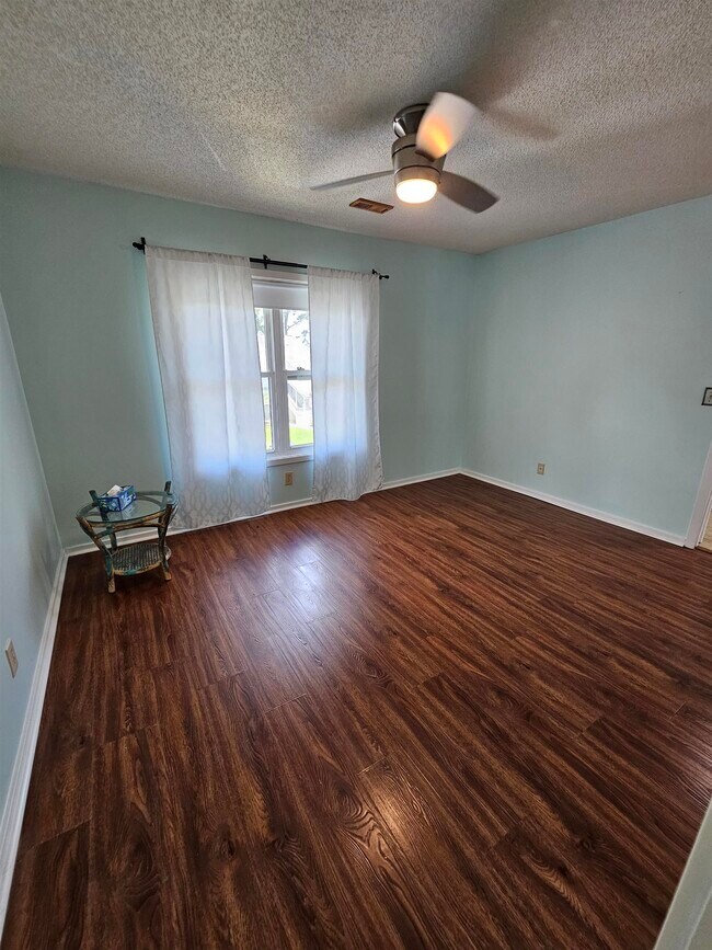 Building Photo - 4489 Little River Inn Ln