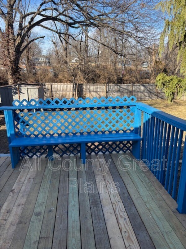 Building Photo - 218 W 83rd Terrace