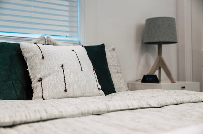 Building Photo - 1428 S Colorado Ave