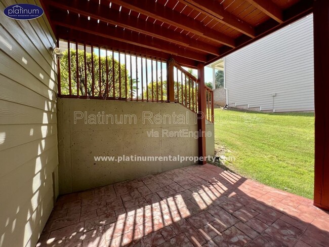 Building Photo - 3080 Whitfield Ave