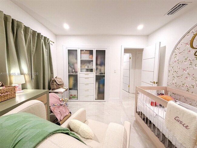 Building Photo - 7951 NW 37th Dr