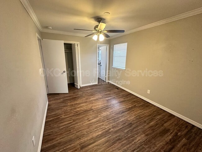 Building Photo - 4325 NW 55th St