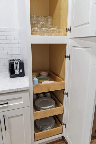 Kitchen Closet - 521 Alpine Ave