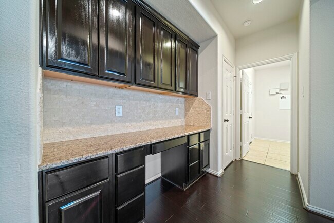 Building Photo - 8115 Spreadwing St