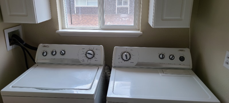 Building Photo - 1626 Kent Des Moines Rd