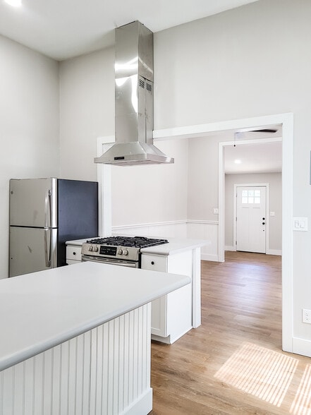 Slide in Gas Range and counter top opening into Living Space - 1206 E carson