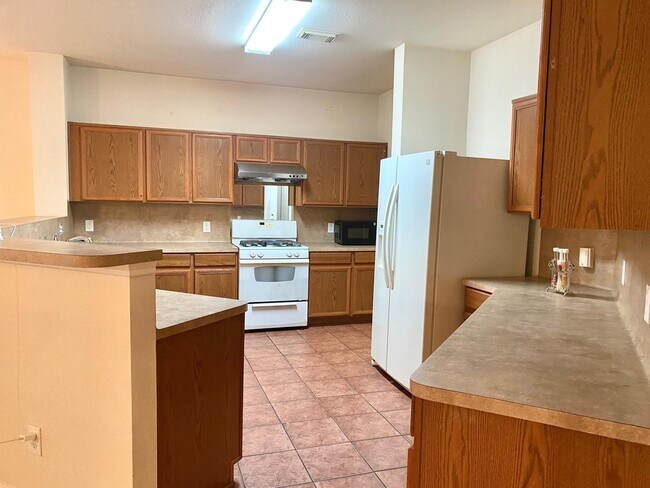 Building Photo - 518 Remington Chase Ct